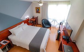Hotel Runcu Miraflores